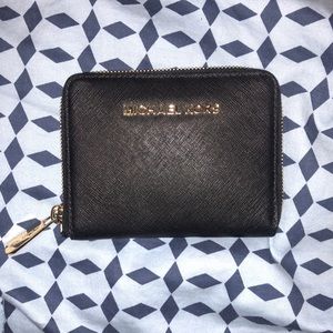 Michael Kors Mini Zip Wallet